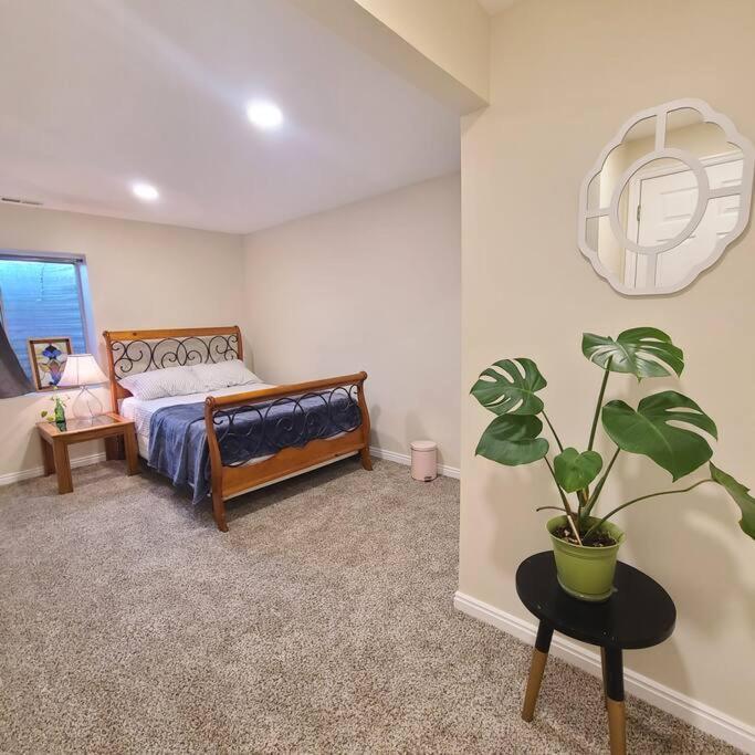 Entire Huge Basement! Fast Wifi! Private Entrance! Villa Salt Lake City Exterior photo
